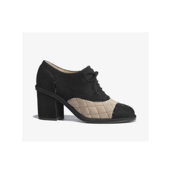 NIB Chanel Goatskin Beige & Black Lace-Ups Shoes - Picture 1 of 12